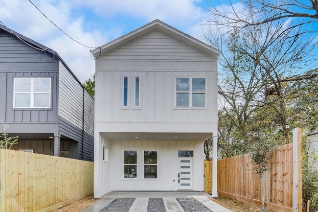 Building Photo - 1219 Dewalt St