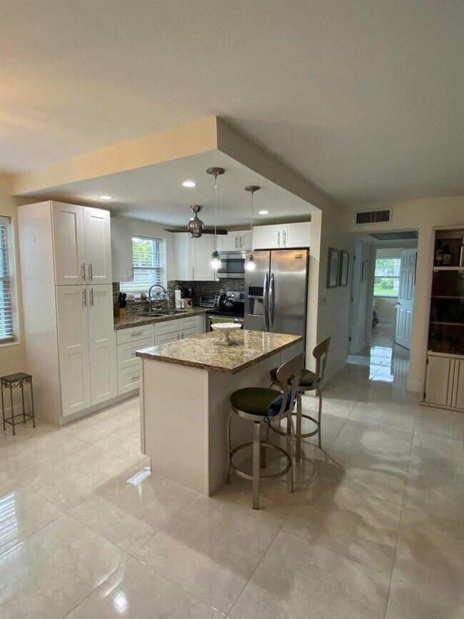 Photo - 321 Durham Cir Unit 321