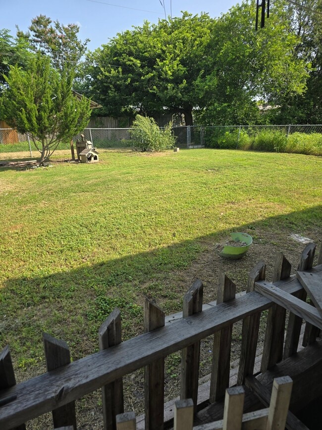 Photo - 106 Knollwood Dr