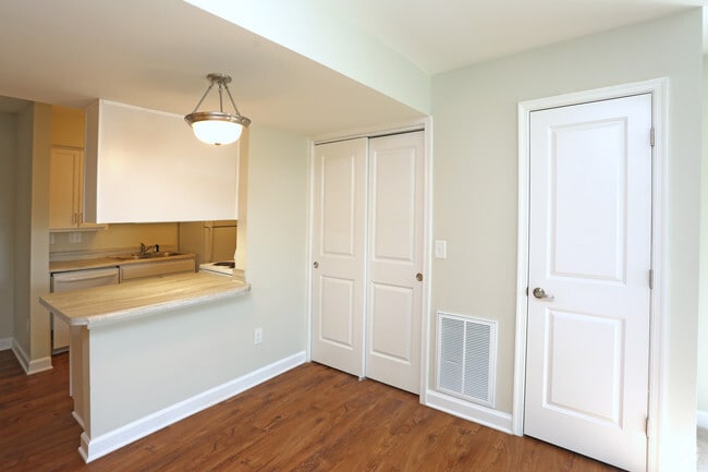 1BR,1BA - Courtyard Commons