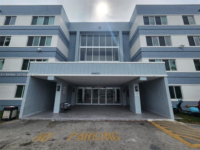 Building Photo - 14830 Naranja Lakes Blvd Unit A3D