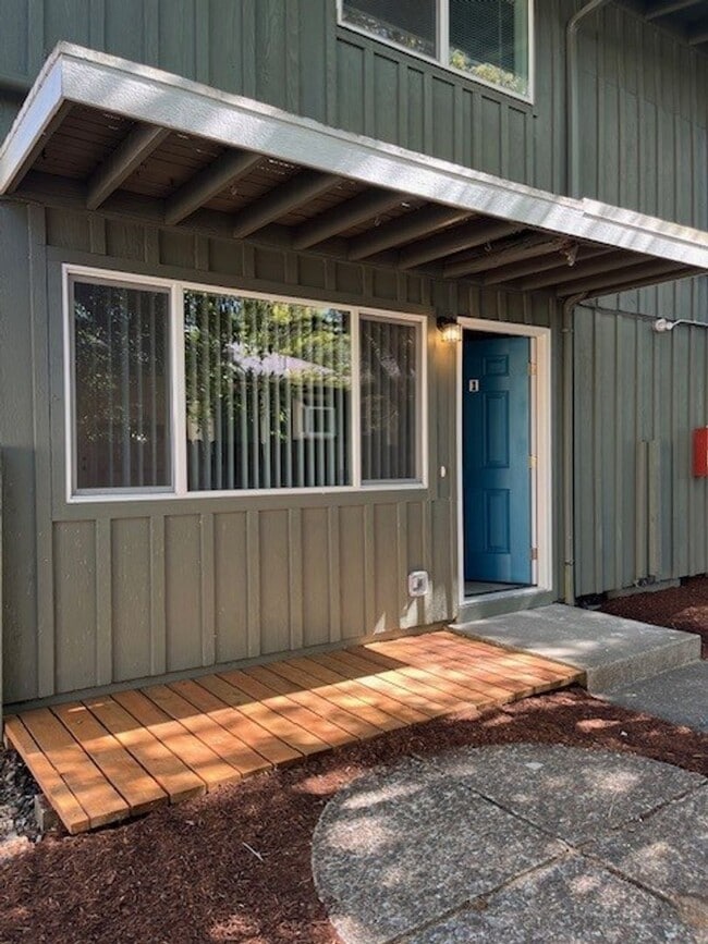 Photo - (248) BeVille - 2 Bedroom / 1 Bathroom - T... Unit 1716-4 (R)