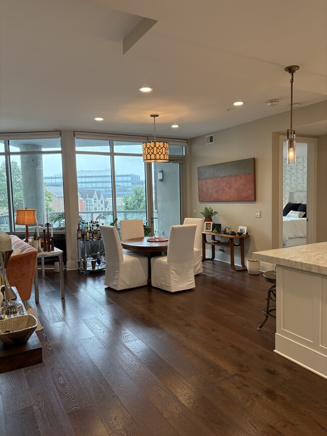 Photo - 20 Rutledge St Unidad 204