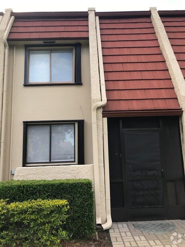 Building Photo - 4557 Luxemburg Ct Rental