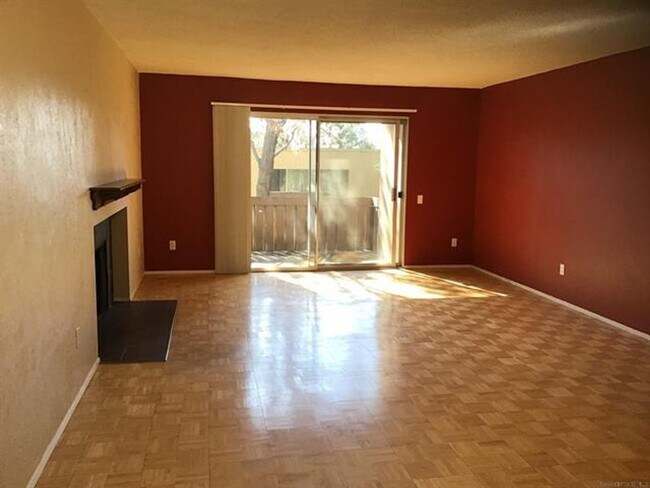 Photo - Baltimore #208 Unit 5700 Baltimore #208