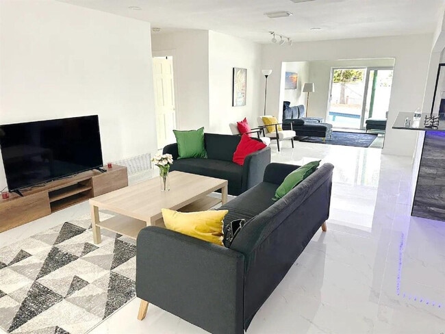 Photo - 8721 NW 19th St Unidad ID1059167P