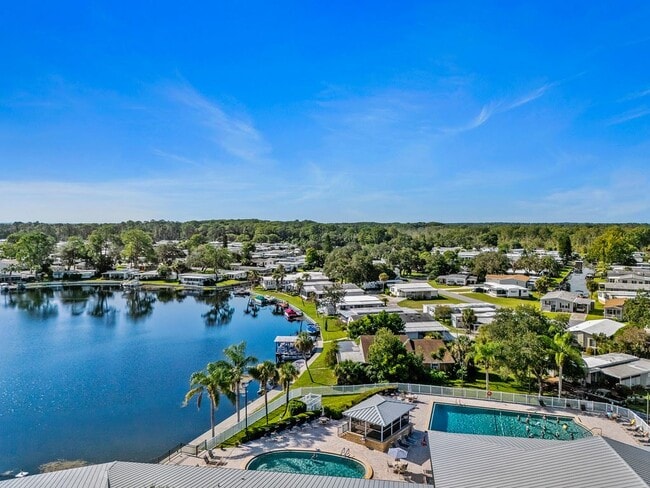 158 Highland Dr