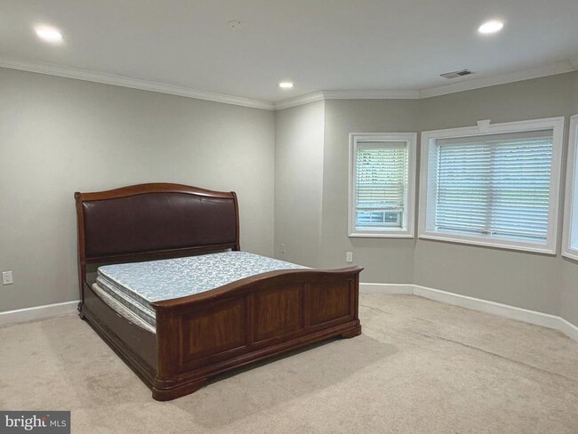 Photo - 6529 Fairlawn Dr