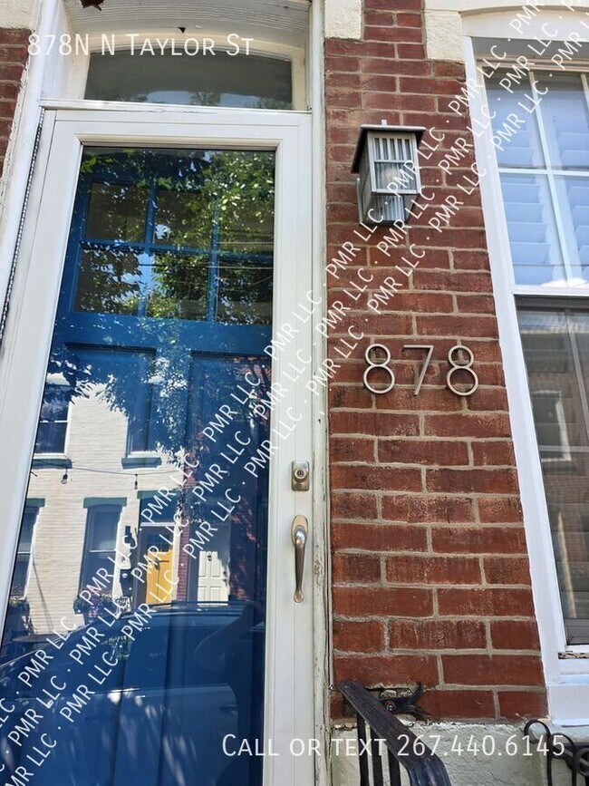 Photo - 878N N Taylor St-