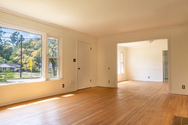 Photo - Location!! Deep in the heart of Tyler!