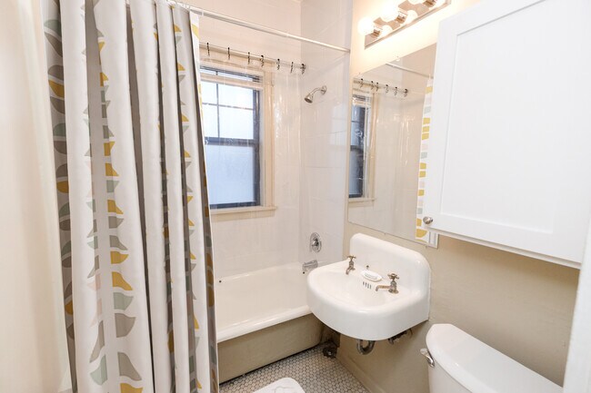 Photo - Garfield Court