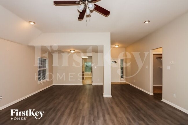 Photo - 3922 Cary Creek Dr