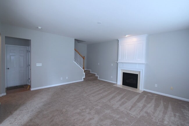 Photo - Well maintained 4 bedroom home with a golf course view!