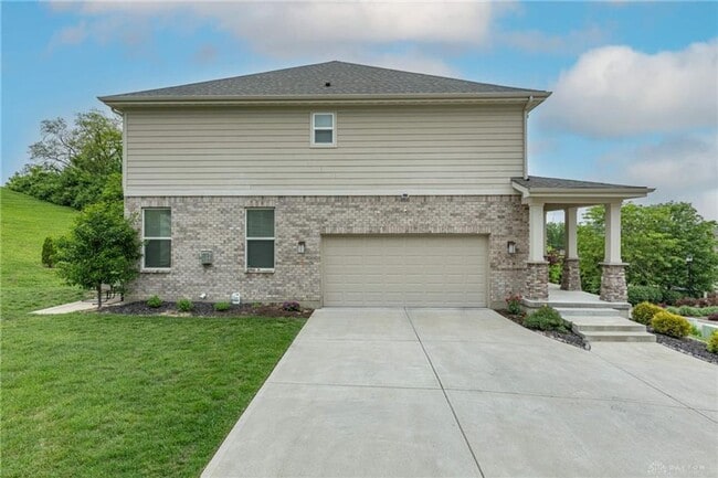 Photo - 225 Pointe Oakwood Way