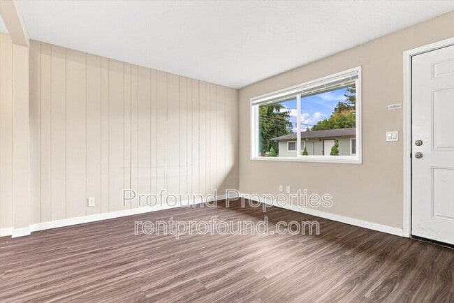 Photo - 742 SE 13th Ave