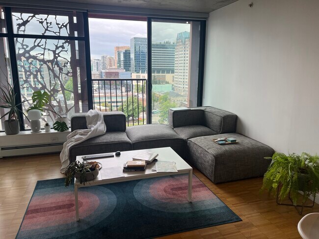 Photo - 2209-128 W Cordova Unit 2209