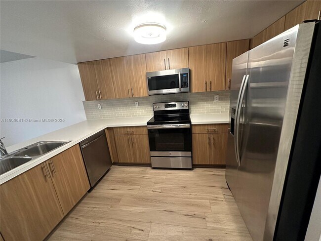 Photo - 9187 Fontainebleau Blvd