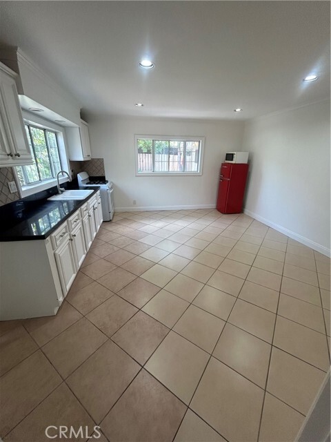 Photo - 3718 E 15th St