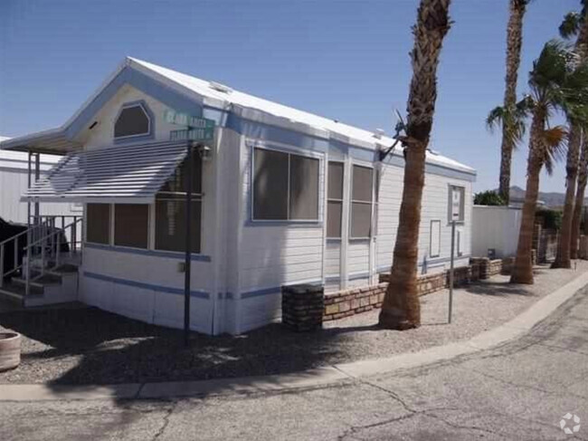 SNOWBIRDS OR YEAR ROUND DELIGHT! YUMA VENTURE! The cutest! Plus side rooms! - 11489 S Clara Anita Dr Rental