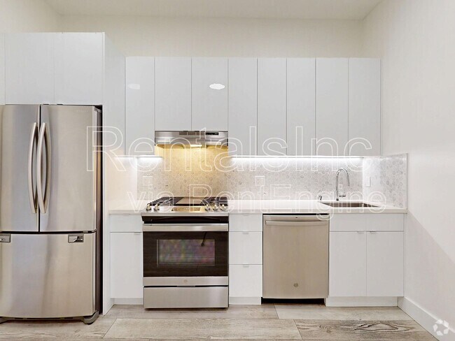 Building Photo - 759 6th Ave Unit 2 Rental