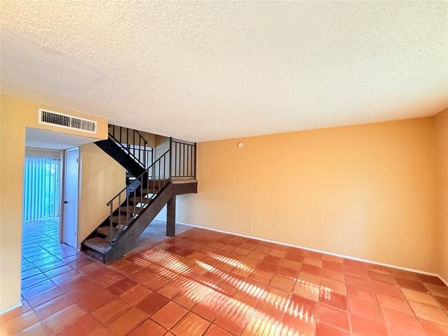 Photo - 9611 Blue Creek Ln