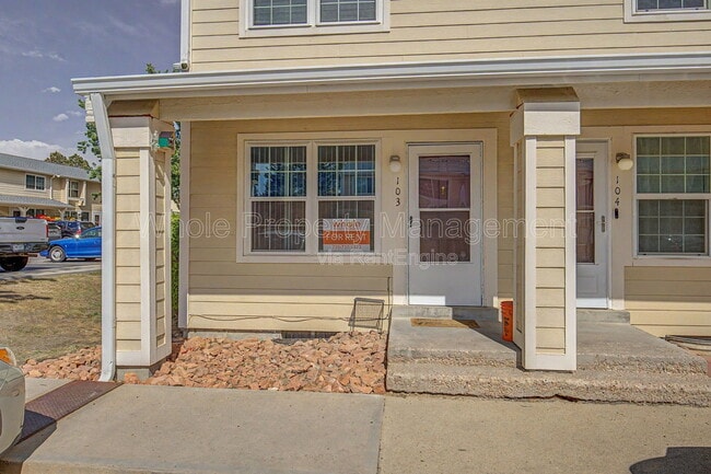 Photo - 8911 Field St