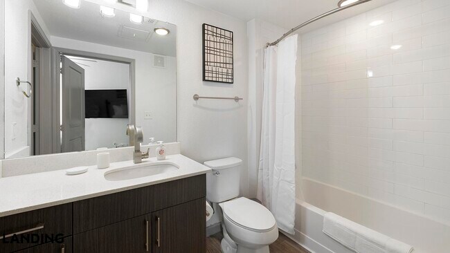 Photo - 1001 S Center St Unidad 2140