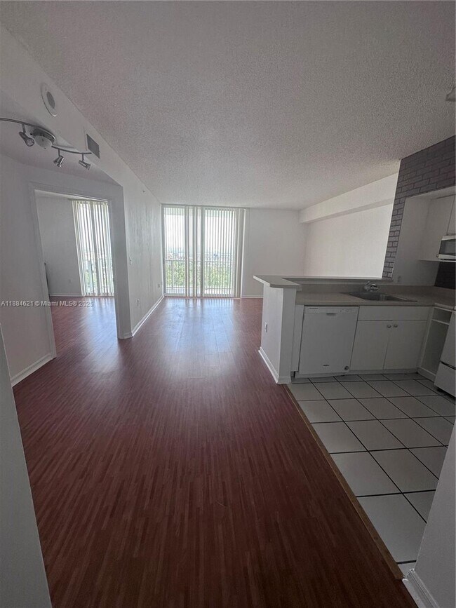 Photo - 5077 NW 7th St Unidad 1505