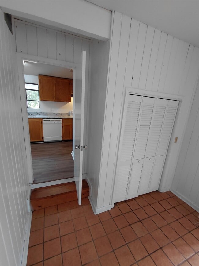 Photo - 2412 Almond Dr