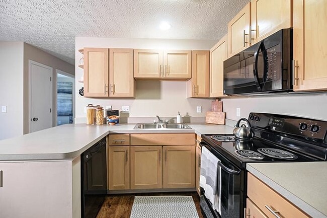 Building Photo - Abbie Lakes Rental