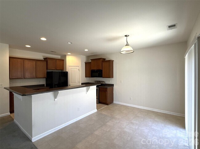 Photo - 354 Cornielle Ln