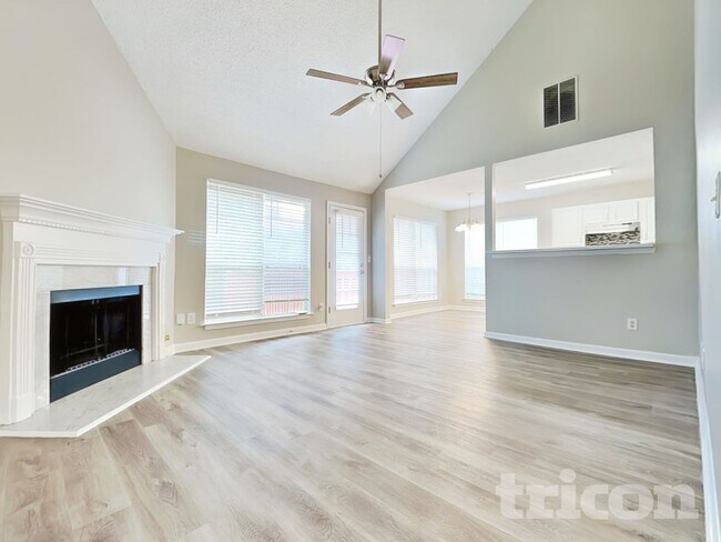 Photo - 4050 Monarch Dr