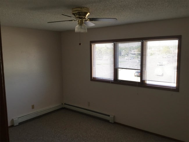 Photo - 1112 Portland Dr