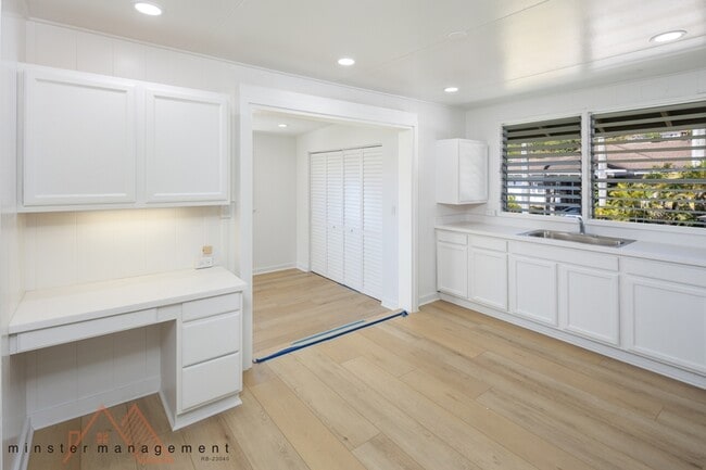 Photo - 637 Wyllie St