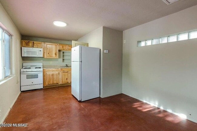 Photo - 2110 E Water St