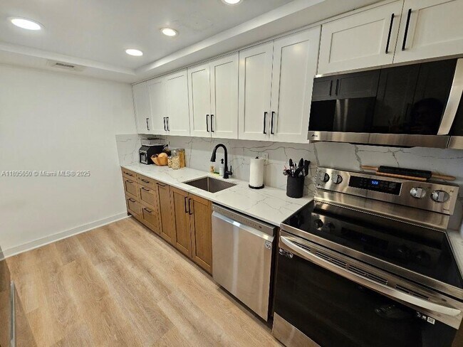 Photo - 18061 Biscayne Blvd Unidad 1602