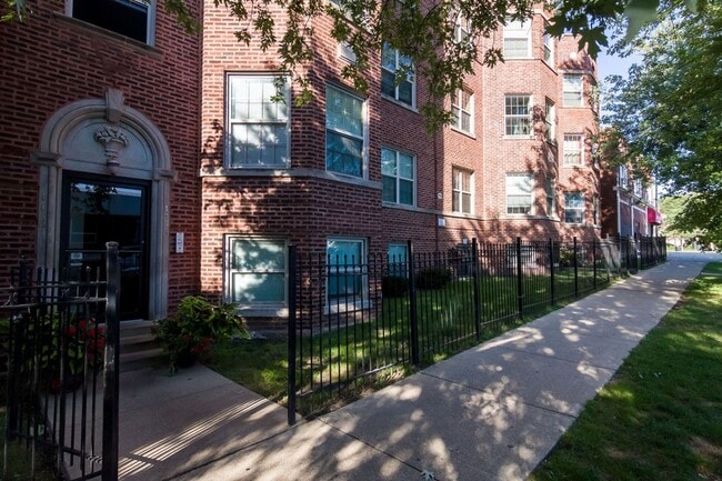 Photo - 1714 W Farwell Ave House