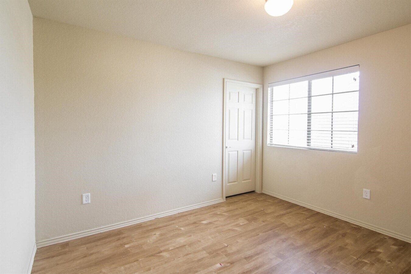 Photo - 3631 Apache Meadows Drive