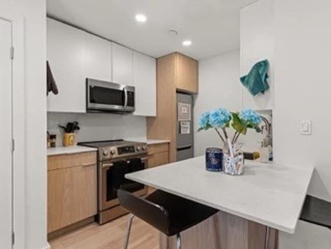 Photo - 1Br/1Bth apartment available June 1, 2026. Great location. Laundry in unit!