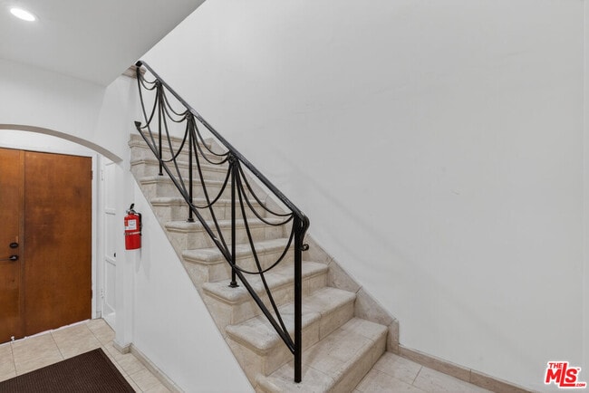 Photo - 906 Croft Ave