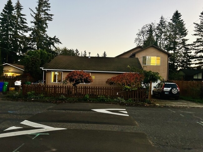 Photo - 14700 SE Mill St