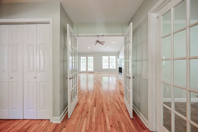 Photo - 237 Riverbend Rd