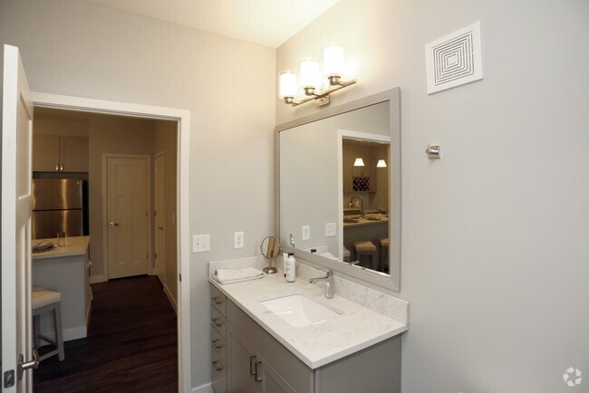 2BR, 2BA - 1130 SF