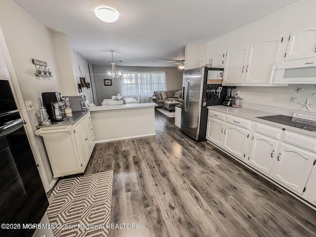 Photo - 27C Cambridge Cir