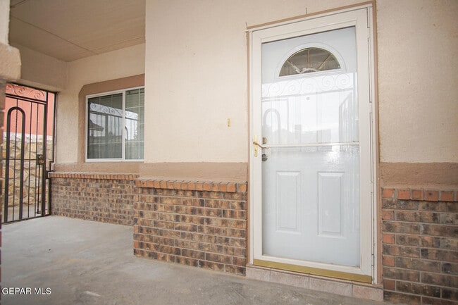 13717 Paseo De Fe Cir