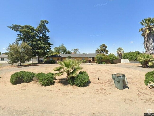 Building Photo - 3 Bedroom / 2 Bathroom for rent $2,100 Rental