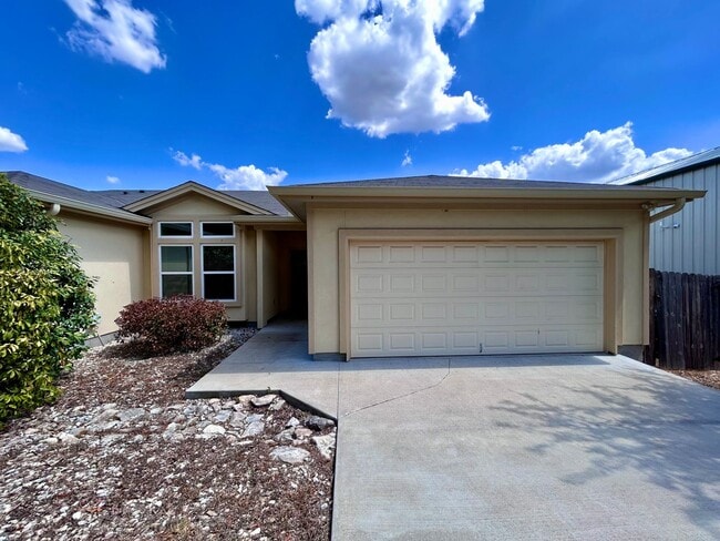 Building Photo - 7307 Bar K Ranch Rd Unit B