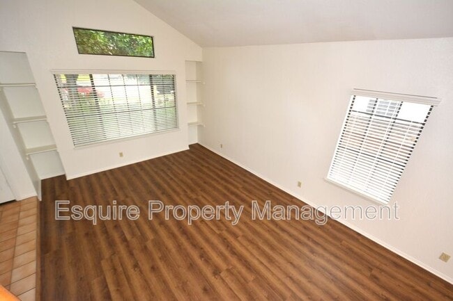 Photo - 1610 Oneida Pl