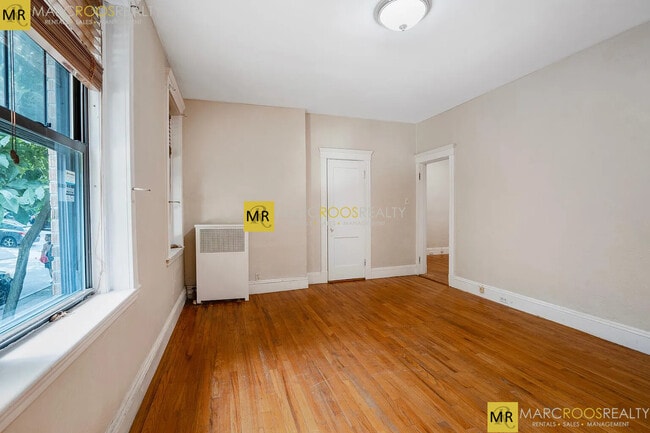 Photo - 59 Lanark Rd Condo Unit 2