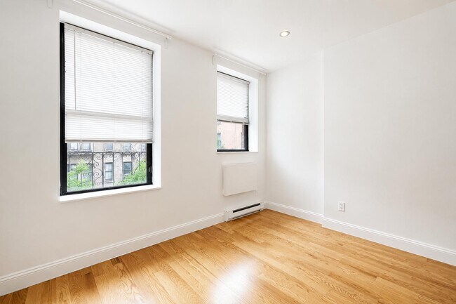 Photo - 109 W 105th St Unit 2A